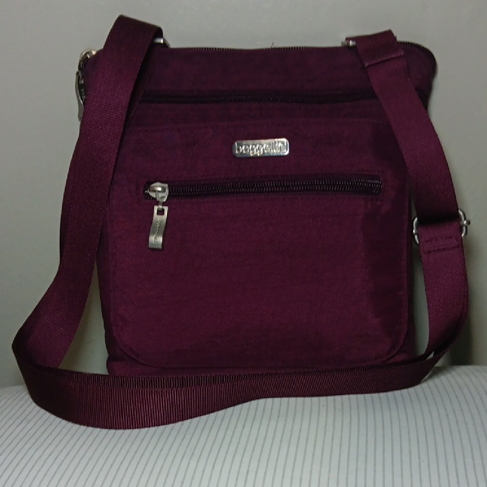 Baggallini Wine Crossbody Bag - Picture 3 of 11